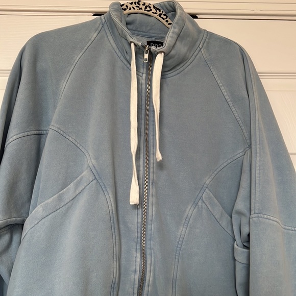 Urban Outfitters Blue Zip up - Picture 2 of 5